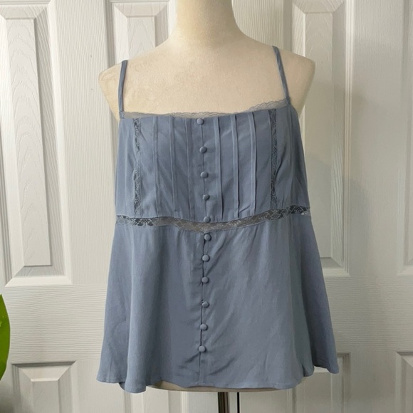 Wild Fable Babydoll Gray Lace Trim Camisole
Tank Top XXL - Picture 3 of 11
